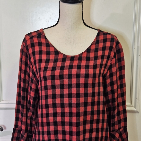 Cloth & Stone Red and Black Buffalo Plaid Flutter Sleeve Dress,Large - Picture 13 of 16